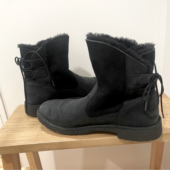 Ugg Naiyah Suede Leather Shearling Tie Back Black Women's Boots Size 9 - Picture 8 of 12